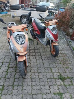 Prodám vymenim dva skútry Yuki rallye moto zeta - 3