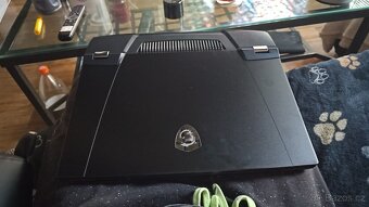 MSI Titan GT77 12UGS-049UK 4K displej RTX 3070ti - 3