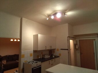 1+1, 42 m2, Praha 6,, Za Strahovem 11, odstupné 409.000 Kč - 3