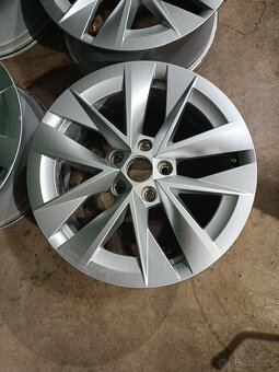 Alu disky 17" 5x112 7J et46 octavia - 3