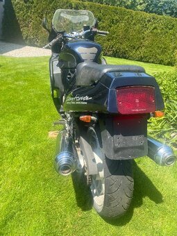 TRIUMPH DAYTONA 750 - 3
