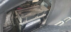 Audi A6 4F 2.7 tdi BPP dily z celeho vozu BOSE - 3
