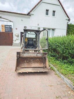 Smykový nakladač Bobcat 543 - 3