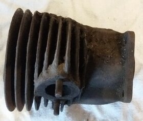 JAWA ROBOT - VÁLEC - 3