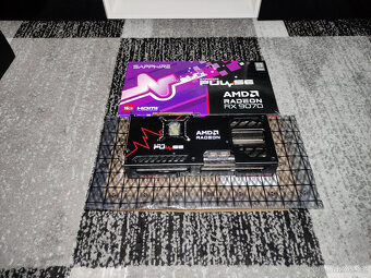 SAPPHIRE PULSE RX 9070 GAMING 16GB - Záruka Alza do 04/2028 - 3
