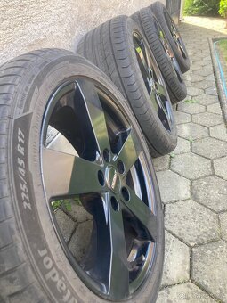 Alu kola 5x114,3 R17 ET45 + 225/45 R17 letni Dezent - 3