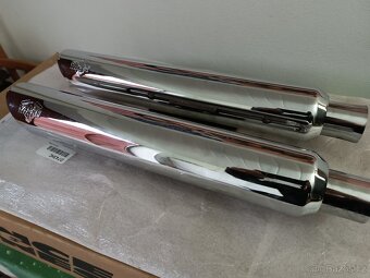 Výfuk VANCE AND HINES Chromované 3" Twin slash - 3