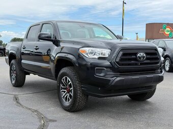 Toyota Tacoma SR Double Cab V6 4x4, 2022 r.v. - 3