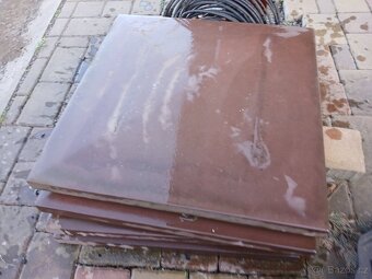 Betonové stříšky 60x60 ze spoda drážky na odvodnění - 3