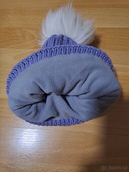 Dámská čepice s ozdobnými perličkami - 3