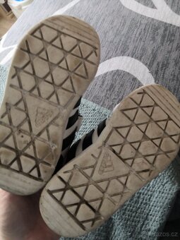 Různé boty - 3