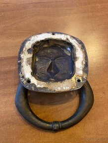 KLEPADLO NA DVEŘE - 3