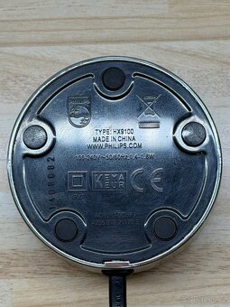 Nabíječka Philips Sonicare DiamondClean HX9100 - 3