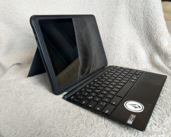 ASUS Chromebook Detachable CZ1000 - 3