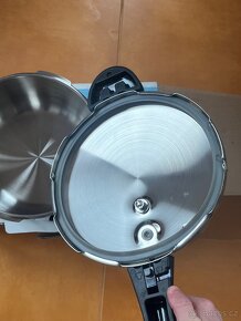 Tlakový hrnec PRESTO 4.0 l - 3