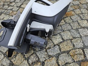 Dětská sedačka na kolo HAMAX - upevnění na nosič - 3