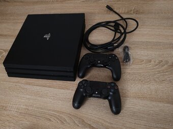 Prodám Playstation 4 Pro - 3