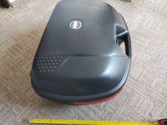 Prodám moto-kufr GIVI - 3