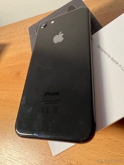 iPhone 8 – horší stav, 256 GB, 79% baterie - 3