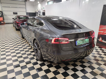 Sedan Tesla Model S Long Range Plus - 3