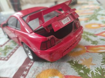 Ford Mustang SVT Cobra R Maito - 3