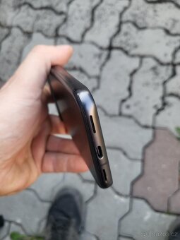 Google pixel 8a - 3