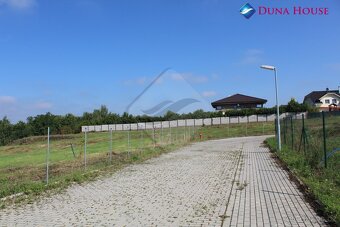 Prodej pozemku 1 854 m² - 3