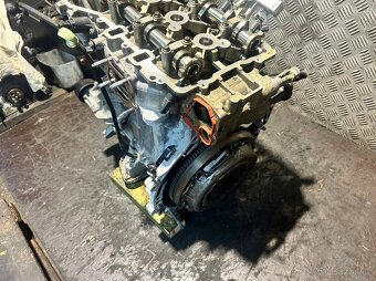 Opel Corsa F motor 1.2i 10XKDU - 3