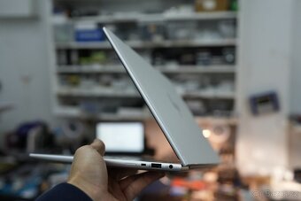 HP EliteBook 840 G10 Jako Nový - 3
