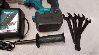 Aku míchadlo Makita DUT130, 1x bat a nabíječka, Pěkný stav - 3