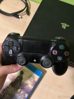 Ps4 pro na prodej cena uvedena v textu - 3