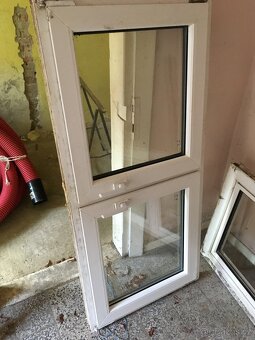 Prodám plastové okna se sítí a mříží. - 3