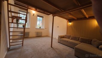 Prodám dvojbyt o rozloze117m2 rozdělěn na 1+1 a 2+1 - 3