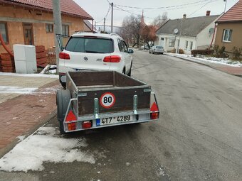Prodám přívěsný vozík za osobní auto. - 3