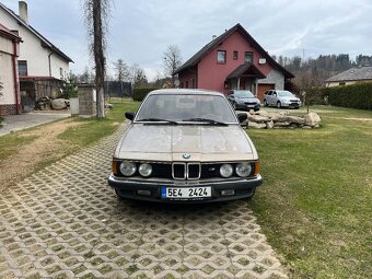 BMW E23  735i MANUAL - 3