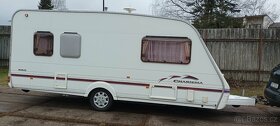 Anglický karavan Swift + až 5 osob + vyklápěcí palanda - 3