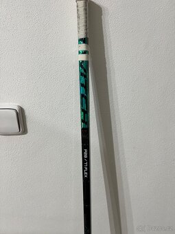 hokejka BAUER TWITCH 77 flex, P28 - Pravá - 3