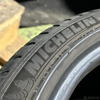 Letní pneu 225/40 R18 92Y Michelin 5,5-6mm - 3