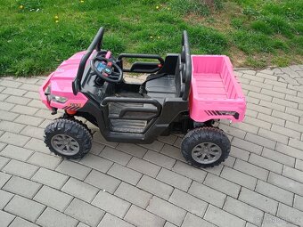 Auto na baterie dvou místně viz foto - 3