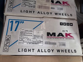 Subaru Outback MAK 17” - 3