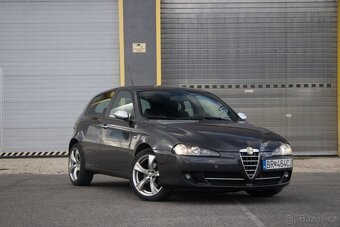 Alfa Romeo 147 1.9 JTD Q2 - 3