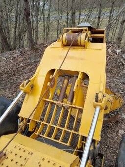 Lesní traktor JOHN DEERE 548 GIII klěšťák - 3