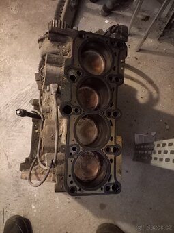 Prodám blok motor 1,8 turbo AWT - 3