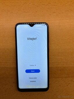 Samsung Galaxy A40 64GB - 3