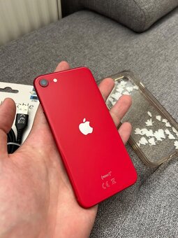 Prodám iPhone SE2020 256gb (100% kondice baterie) - 3
