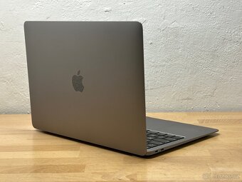 MacBook Air M1 2020/8GB RAM/M1/256GB SSD/Záruka - 3