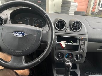 Ford Fiesta 1.4 16V - 3