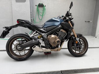 Honda CB650R - 3
