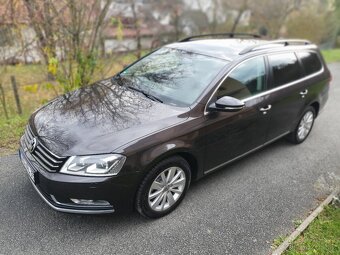 VW Passat B7 2.0 TDi HIGHLINE, ALARM, TAŽNÉ, SENZORY, XENONY - 3