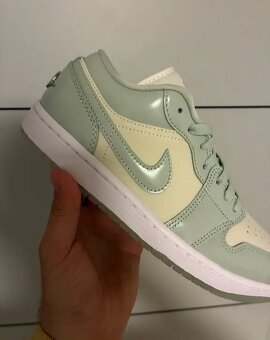 Air Jordan 1 Low tenisky, vel. 39 - 3